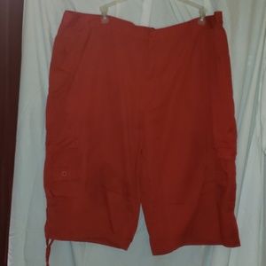 Brooklyn State red Cargo shorts Size 46